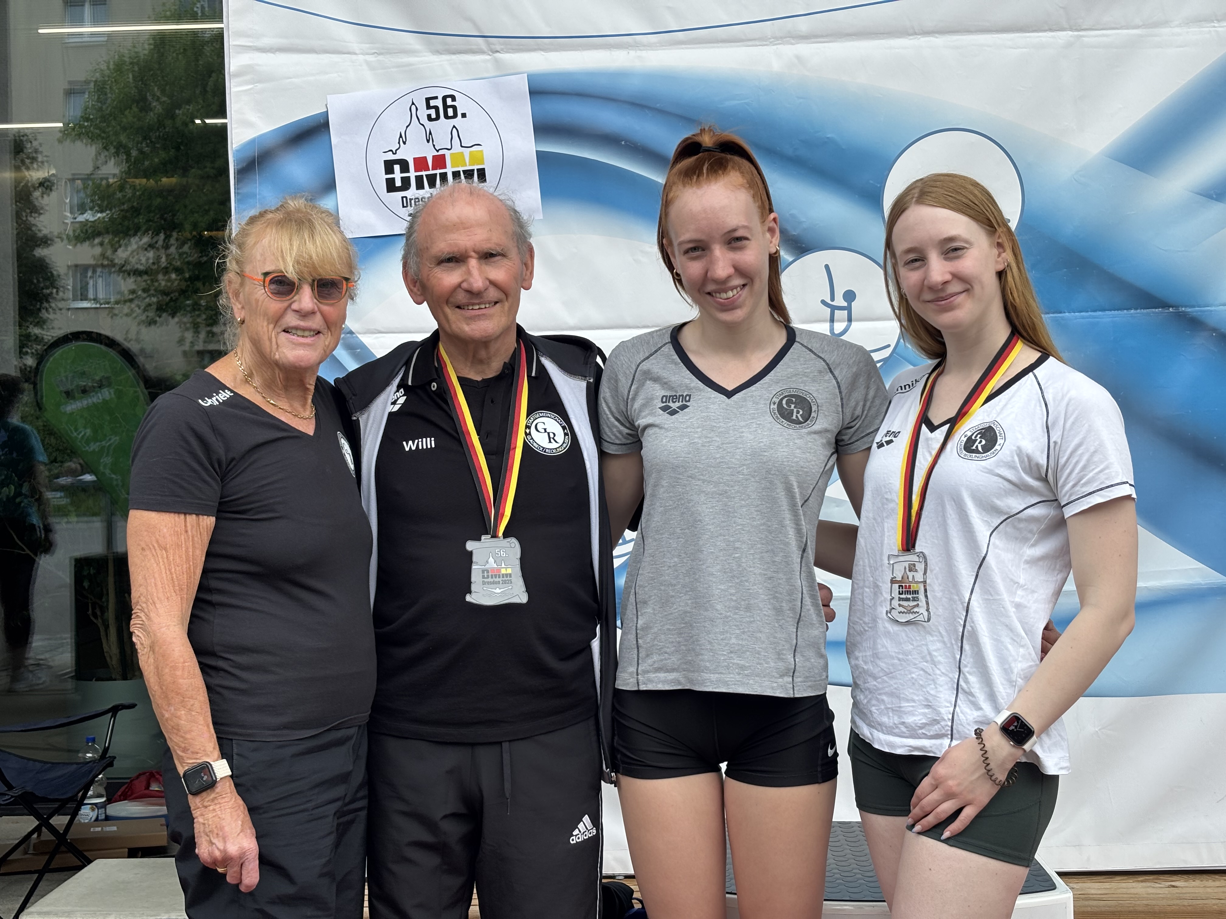 Gabriele König holt in Dresden Gold auf der Rückenstrecke 